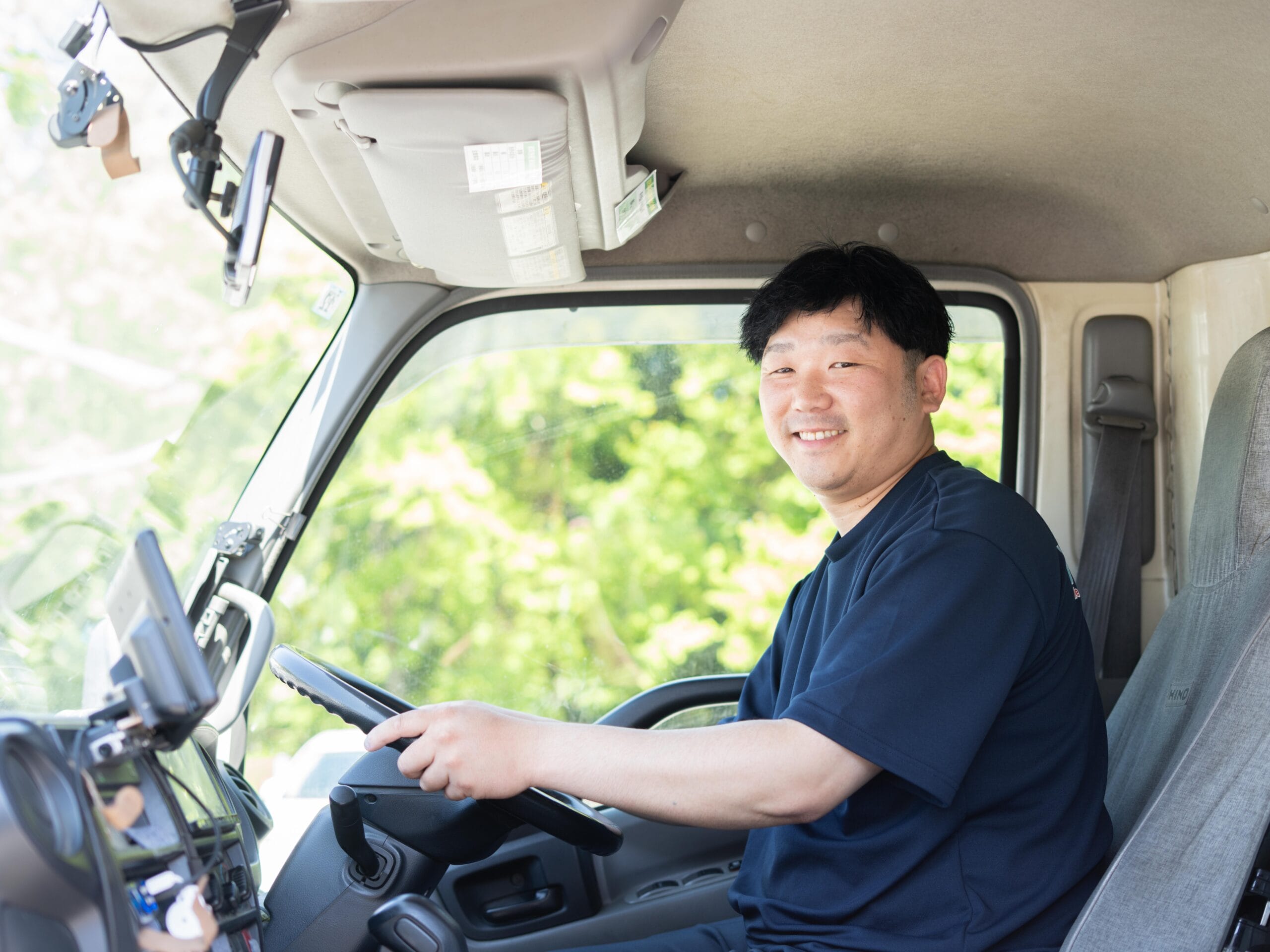 【未経験OK！】中型・大型トラックドライバー〈宇都宮事業所〉